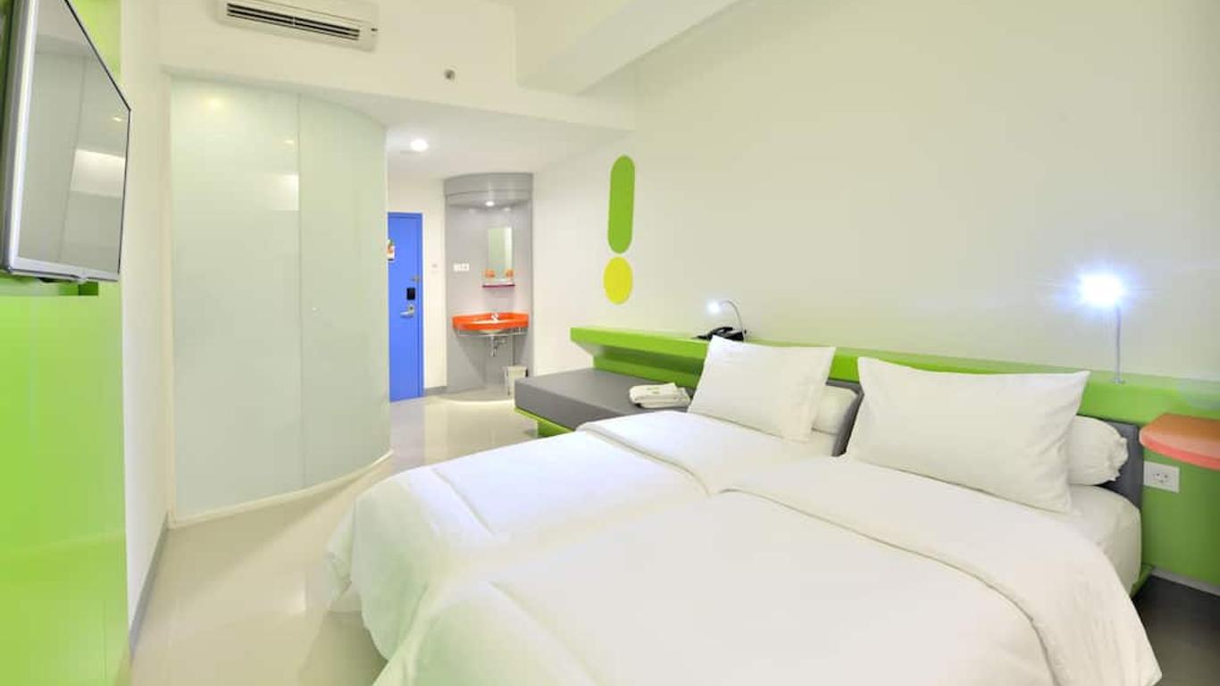 Pop! Hotel Stasiun Kota Surabaya