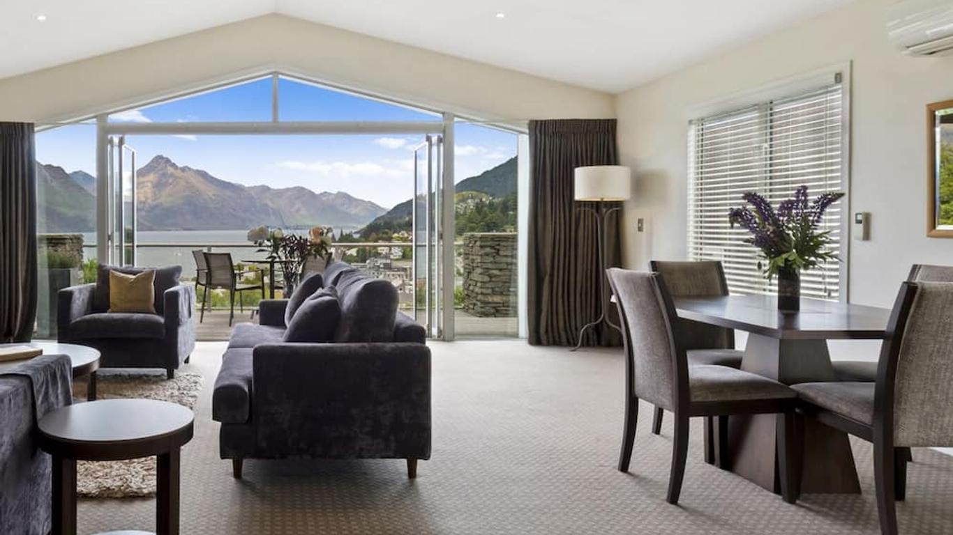 Queenstown House Boutique Bed & Breakfast and Apartments