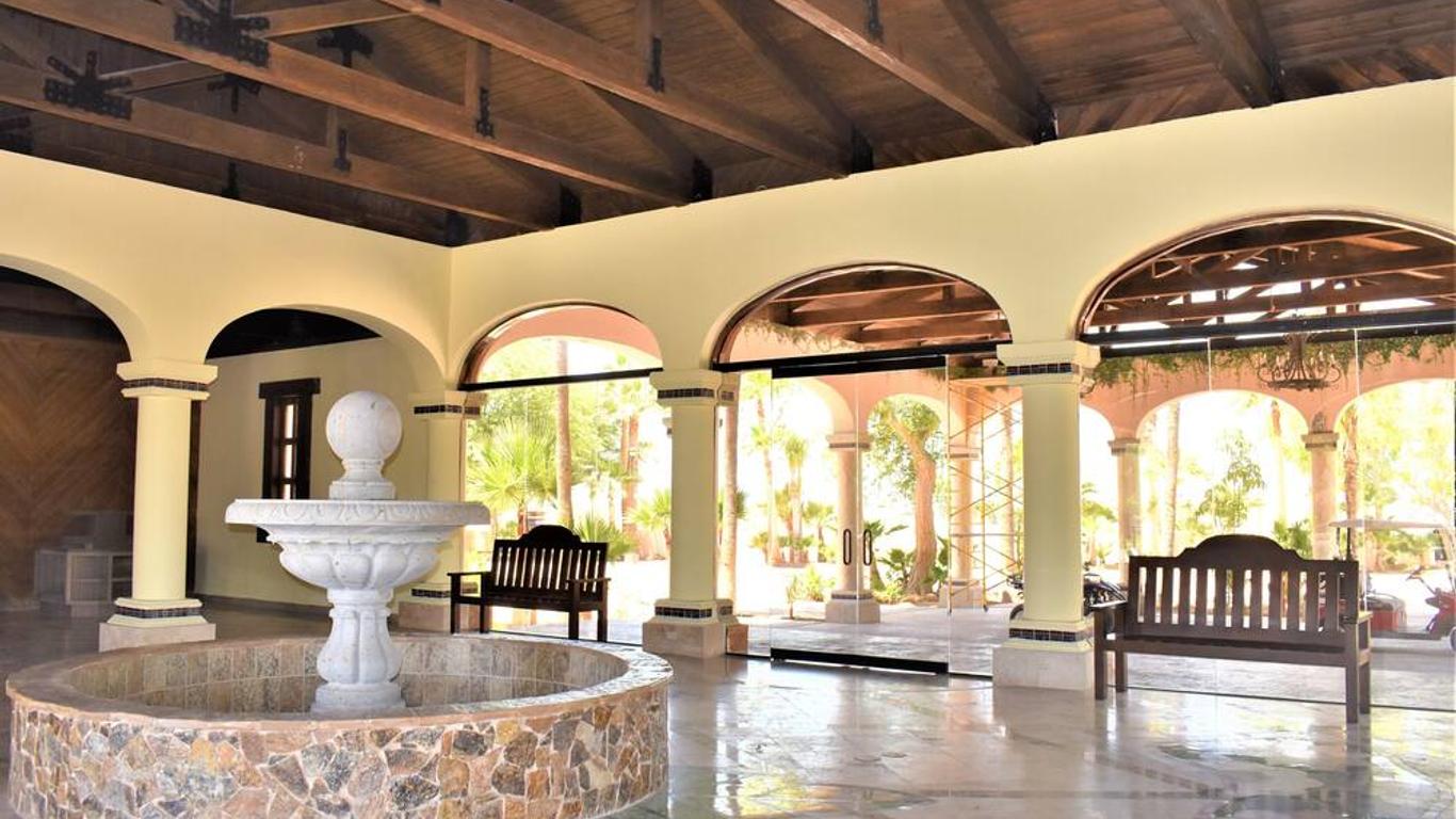 Hacienda Monarcas Resort