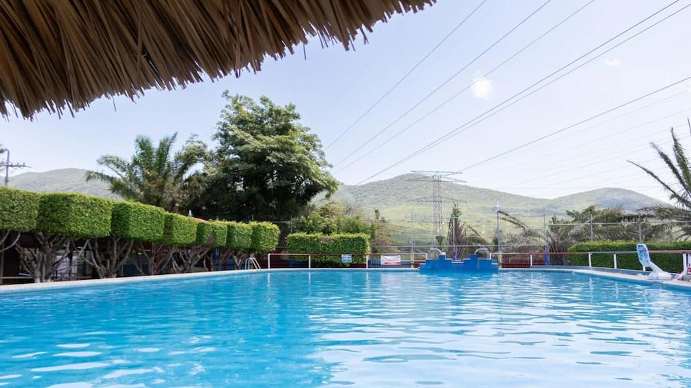 Camino Mexicano Hotel & Resort