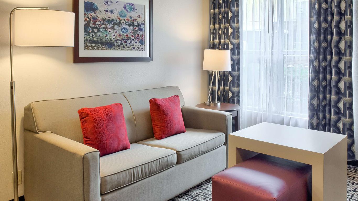 Homewood Suites by Hilton Mobile Airport-University Area