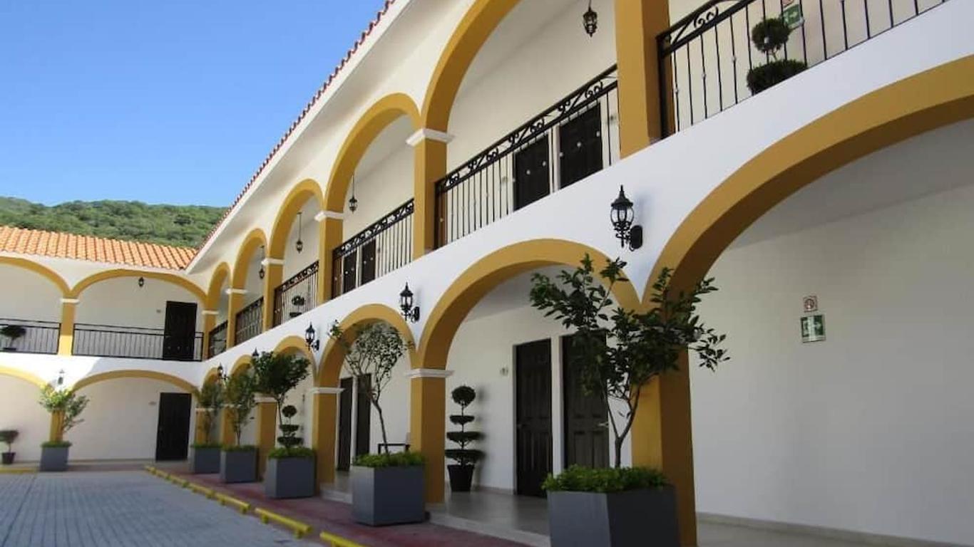 Casa Blanca Hotel