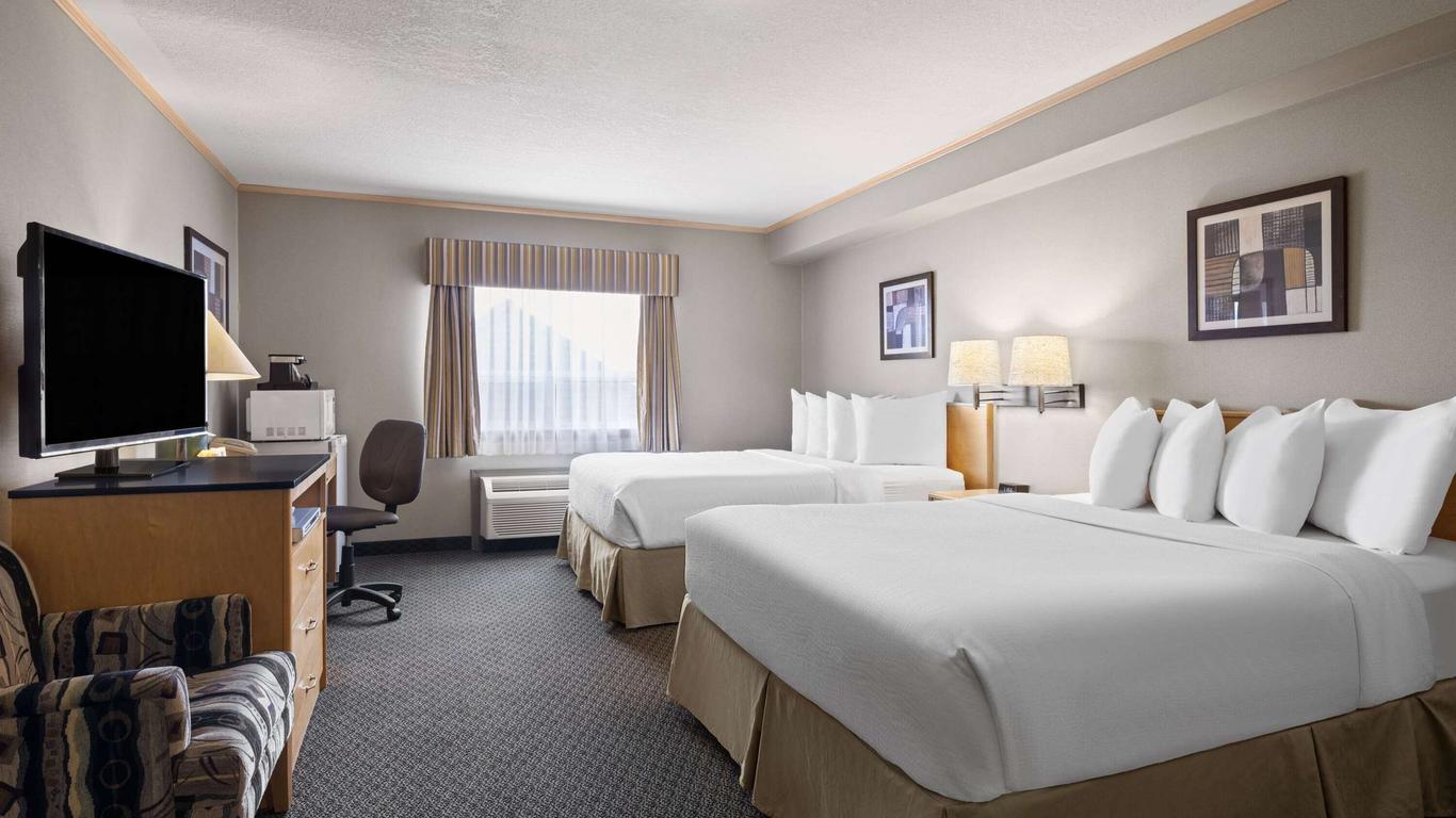 Travelodge by Wyndham Fort McMurray